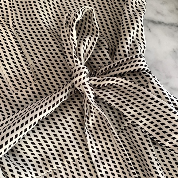 H&M shirt dress in cream and black with v neck, a line midi dress size S - Picture 1 of 9